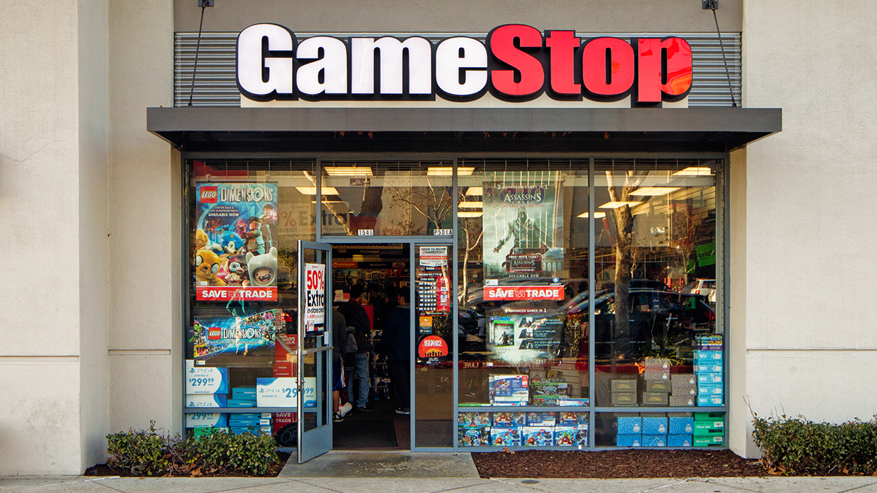 暴打华尔街精英的游戏驿站——GameStop，究竟什么来头？