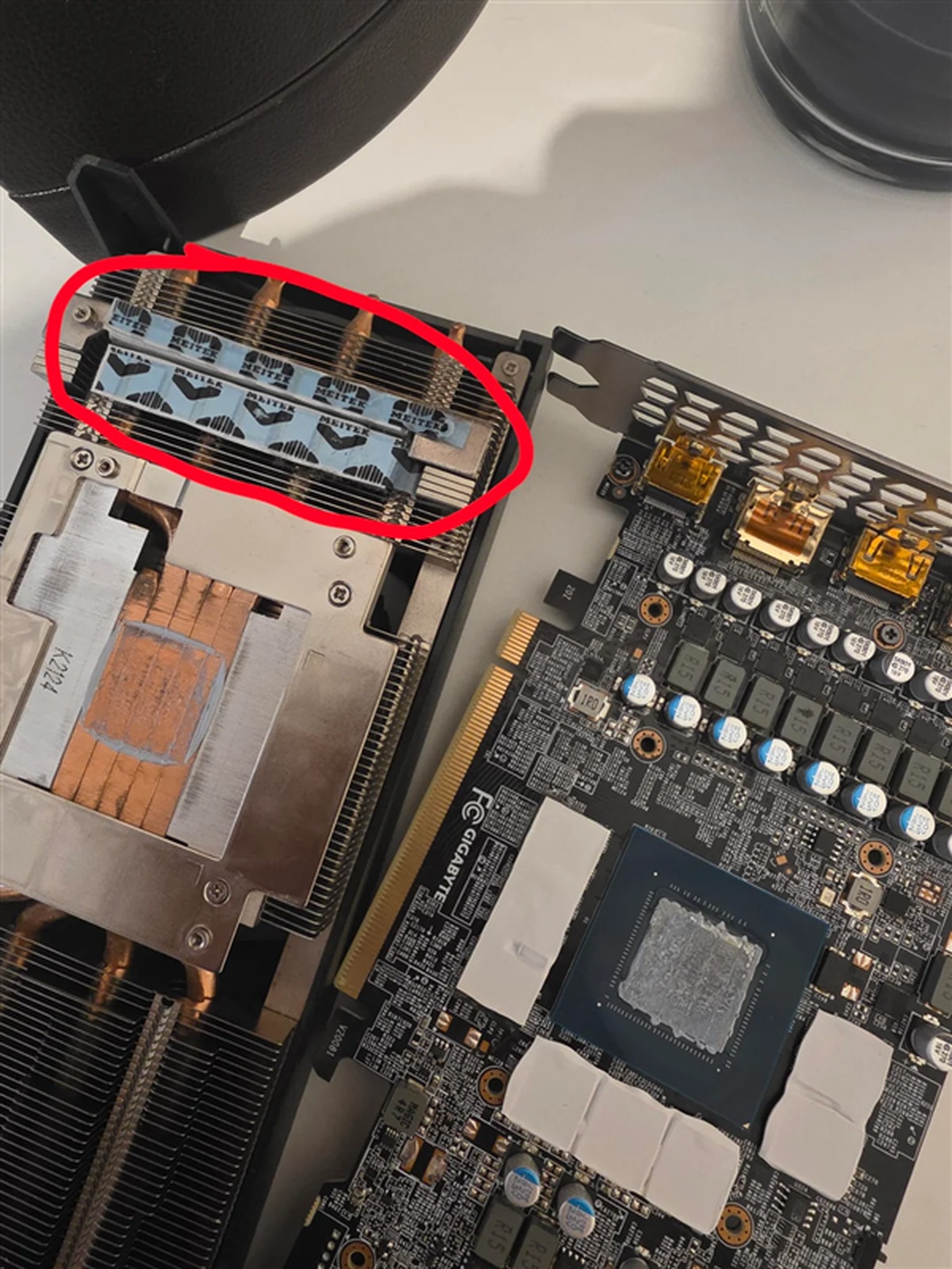 太离谱了!RTX 3070风扇狂转近5年:导热垫保护膜没撕
