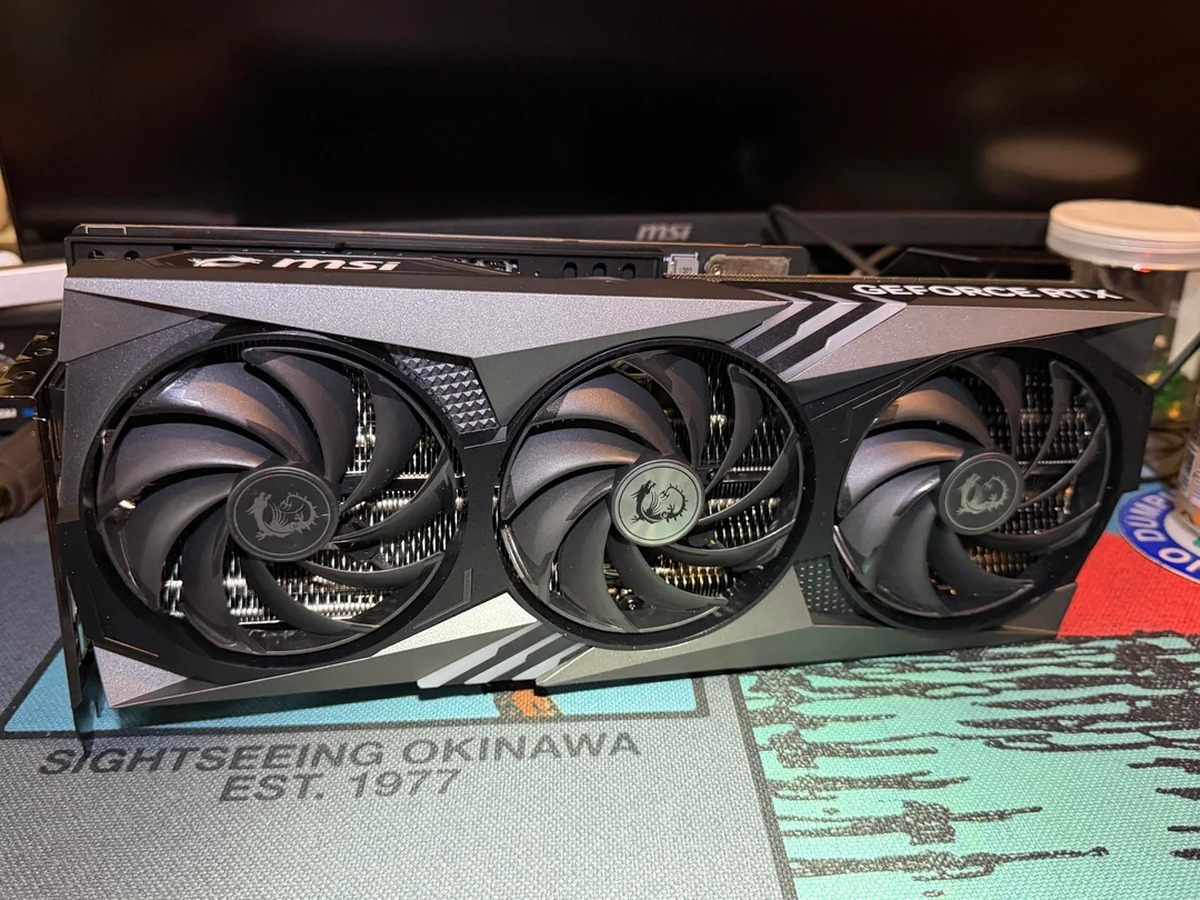 花1000多买RTX4080想捡漏：拆开发现就一块空板！